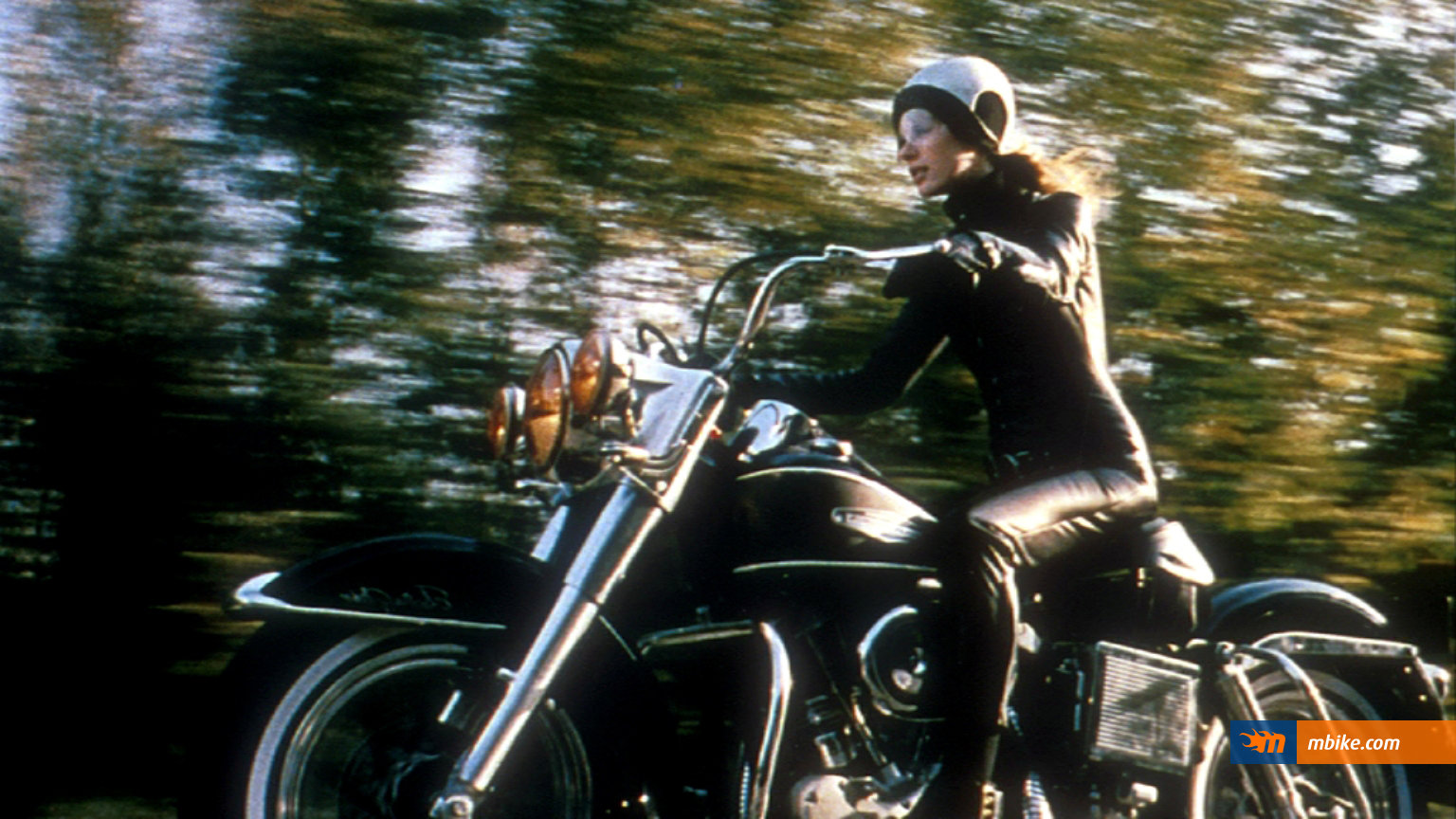 girl-on-a-motorcycle-111