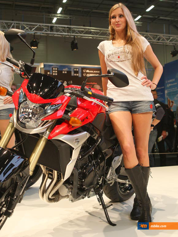 Intermot 2010 babes_3