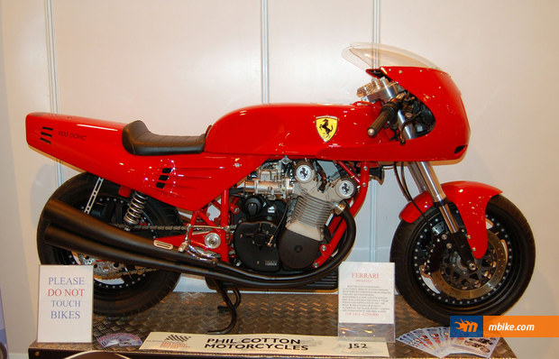 Ferrari-900-Motorcycle-4
