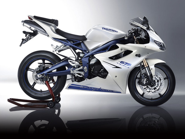 Triumph_Daytona_675SE_2010_2