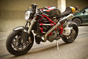 Radical Ducati Mikaracer 09