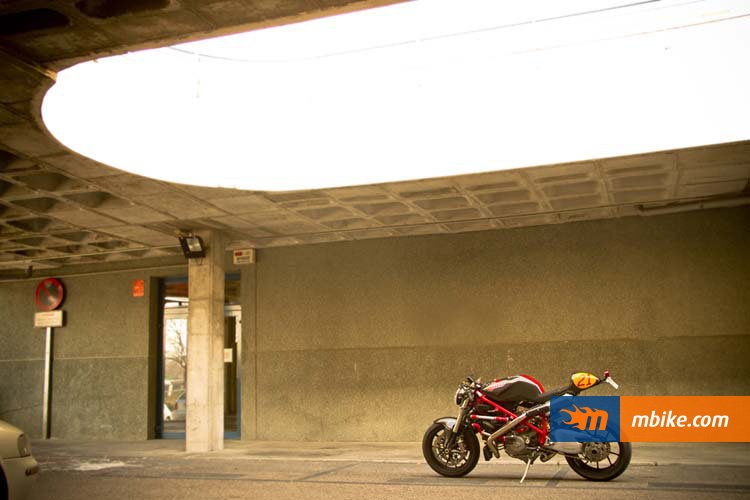 Radical Ducati Mikaracer 10
