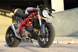 Radical Ducati Mikaracer 13