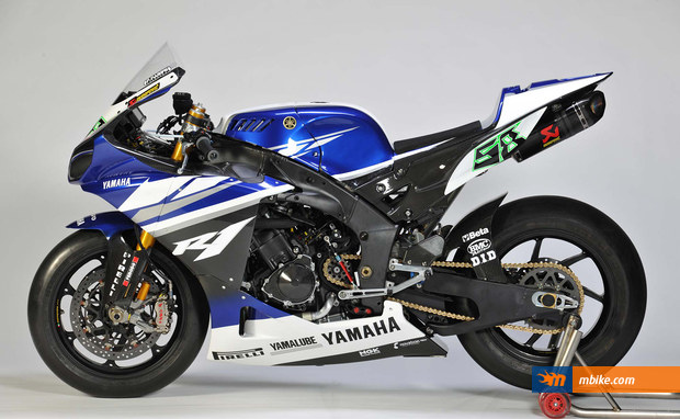 Yamaha Racing 2011 WSBK YZF-R1 3