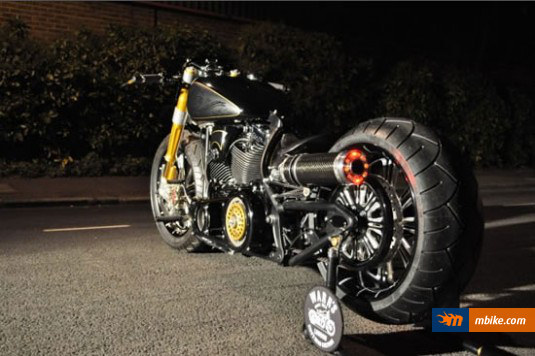 Unorthodox-Harley-Davidson-by-Warrs-is-a-desirable-beast.3