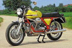 021815-1971-Moto-Guzzi-V7-Sport-Telaio-Rosso