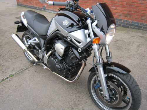 2005 bt1100 bulldog