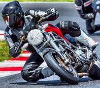 ducati monster m900s 2 track