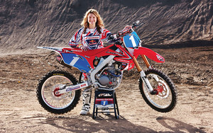 mc13_Motocross Girl Rider