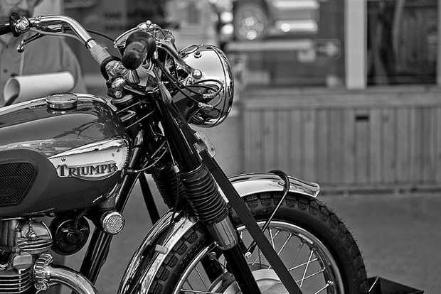 Black & White Motorcycle Pictures - Black & White 11 by Mbike.com ...
